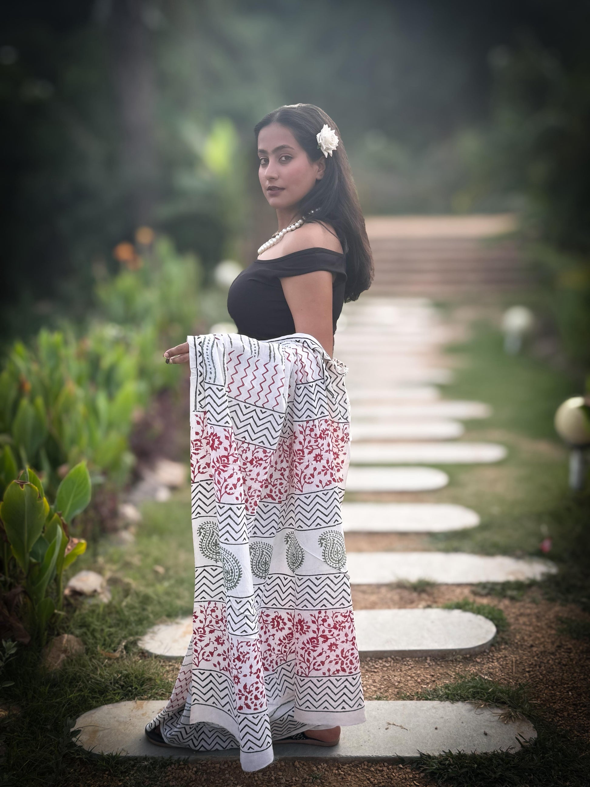 Chandrika Saans (चंद्रिका साँस) – The breath of moonlight