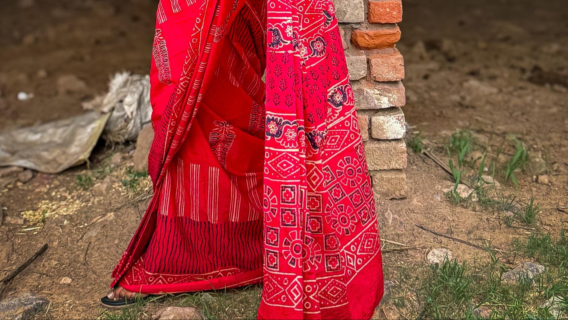 Laal-Taana (लाल ताना) – The bold whisper of the Earth