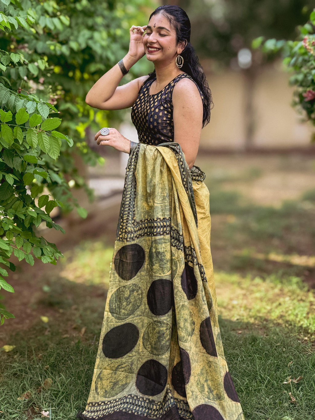 Panchpushp (पंचपुष्प) - A drape born from the forest