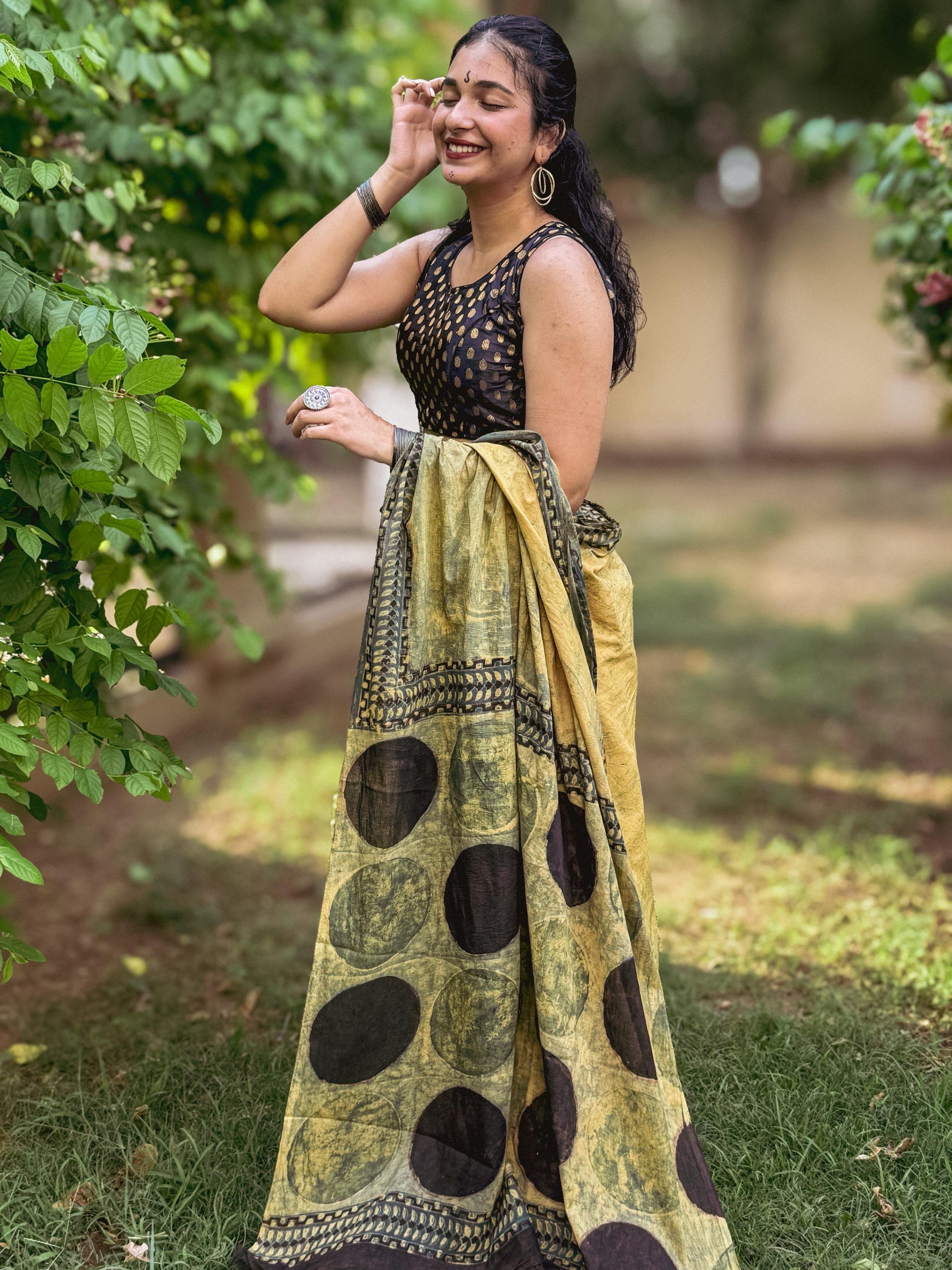 Panchpushp (पंचपुष्प) - A drape born from the forest