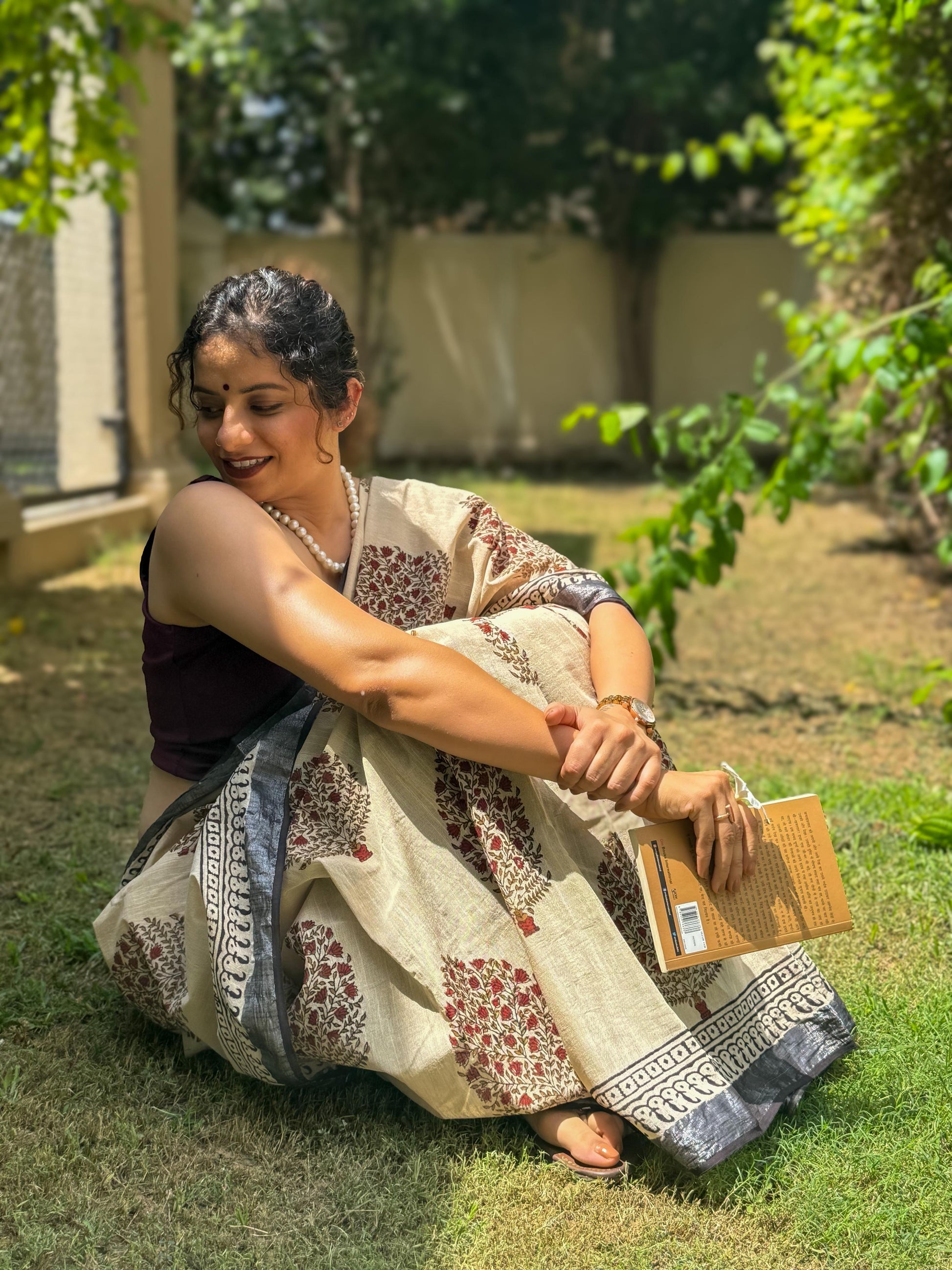Katha Rani (कथा रानी) - A tale in threads